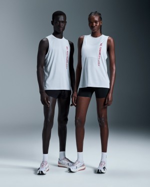 On |Men QC Singlet Penn Relays Tops and T-shirts Artic | VW36-N5XF