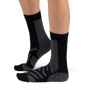 On |Women QC Performance High Sock Socks Black | Shadow | BD98-C1BE