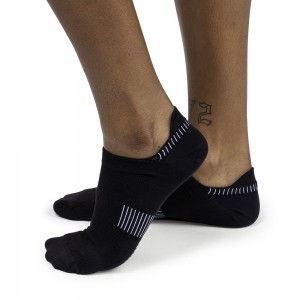 On |Women QC Ultralight Low Sock Socks Black | White | XG06-R6UJ