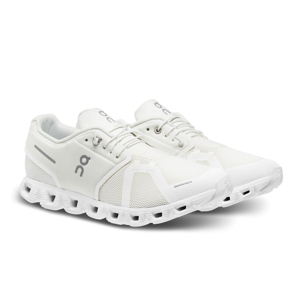 On |Men QC Cloud 5 Lifestyle Shoes Undyed-White / White | MZ95-S5QL