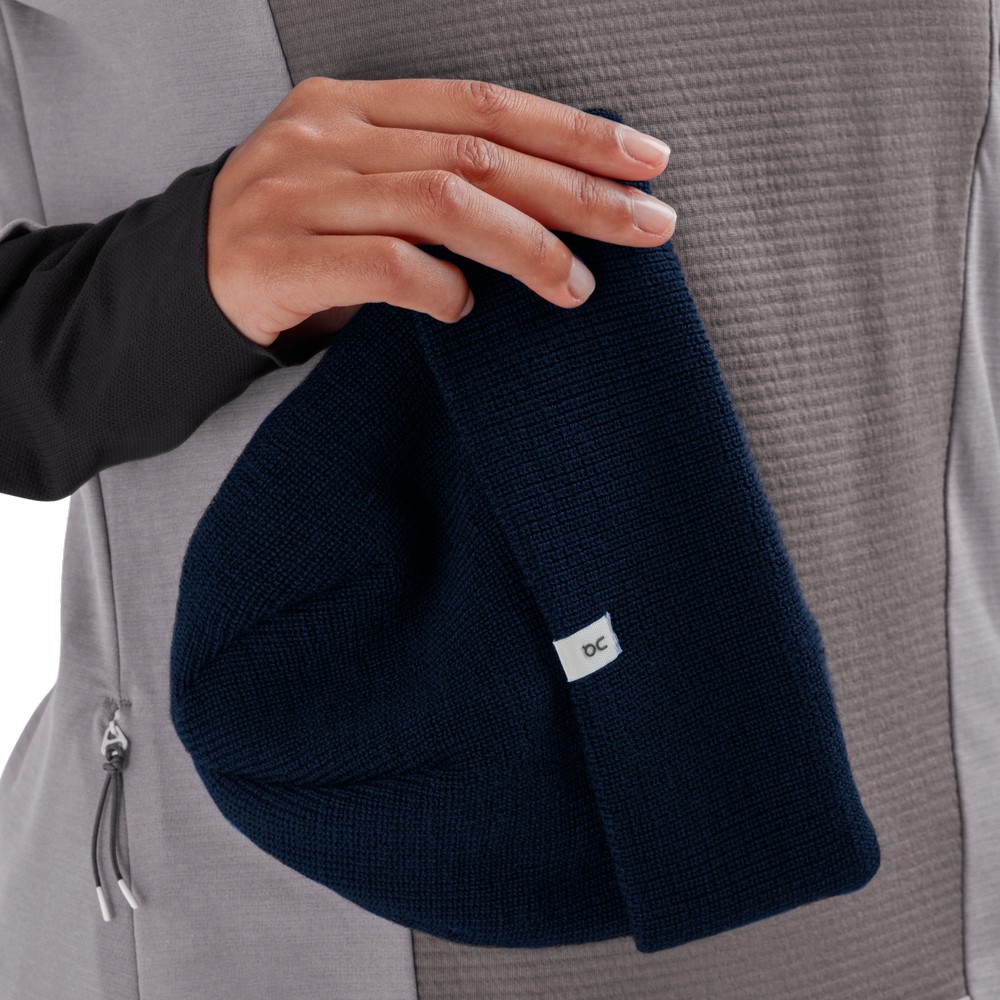 On |Men QC Merino Beanie Headwear Navy | VT13-B2IA