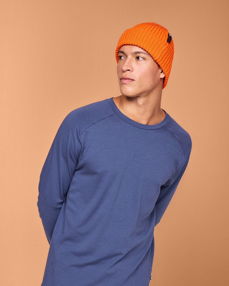 On |Men QC Studio Beanie Headwear Flame | QM68-F3SI