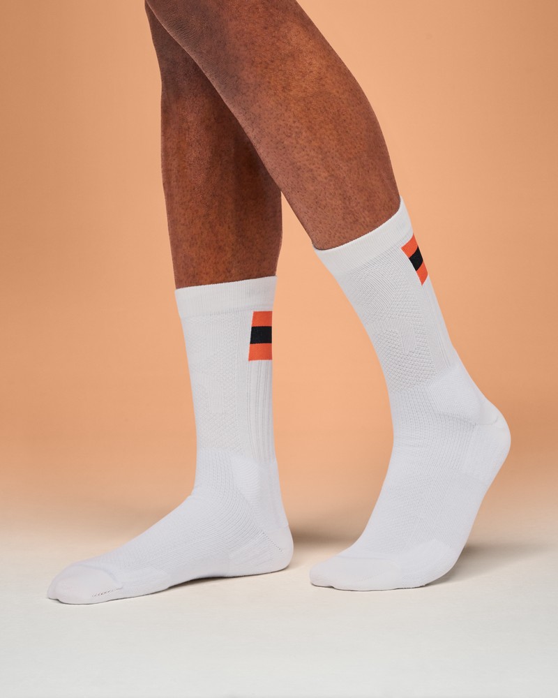 On |Men QC Tennis Sock Socks White | Flame | II17-G2VV