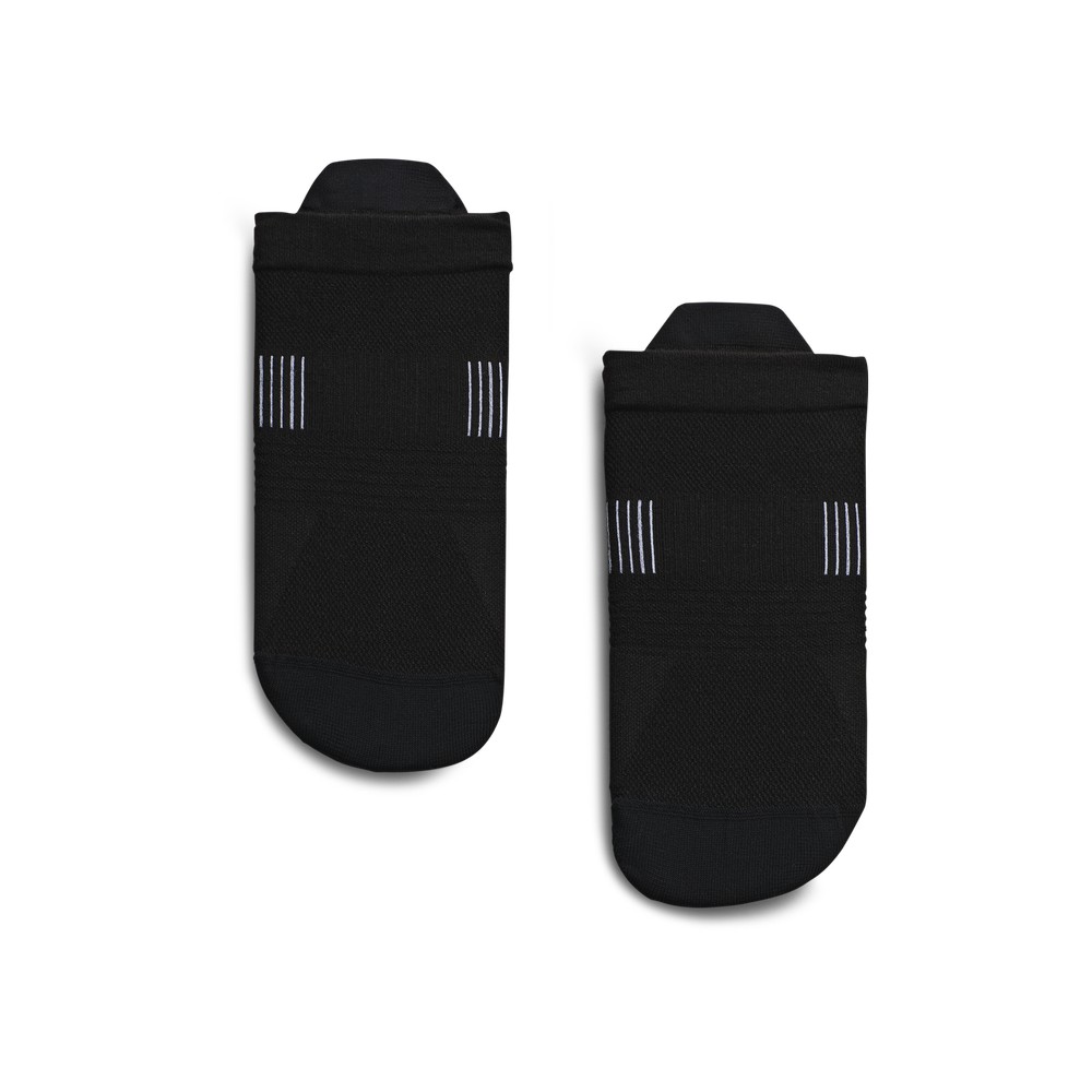 On |Men QC Ultralight Low Sock Socks Black | White | OZ27-Y2PP