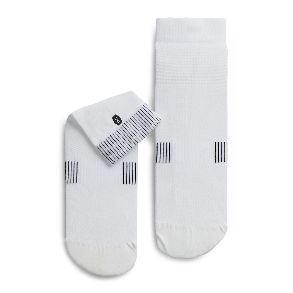 On |Men QC Ultralight Mid Sock Socks White | Black | EK14-O7UU