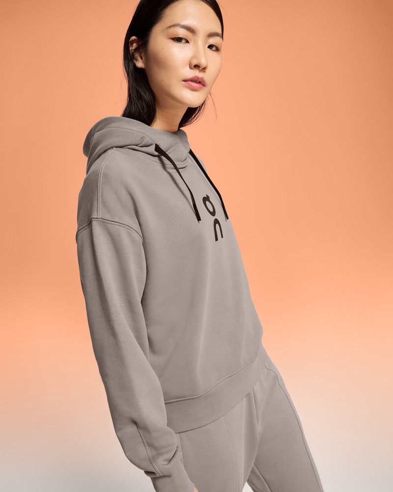 On |Women QC Club Hoodie Hoodies and sweatshirts Cinder | WM16-W1GO