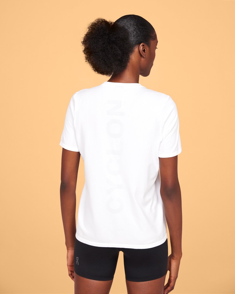 On |Women QC Cyclon-T Tops and T-shirts Undyed-White | NL63-U1EC