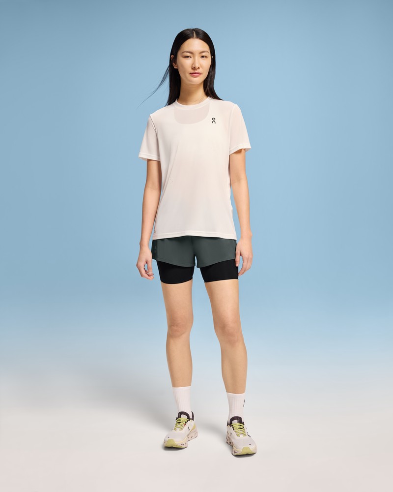 On |Women QC Pace-T Tops and T-shirts Undyed-White | RU21-T5TD