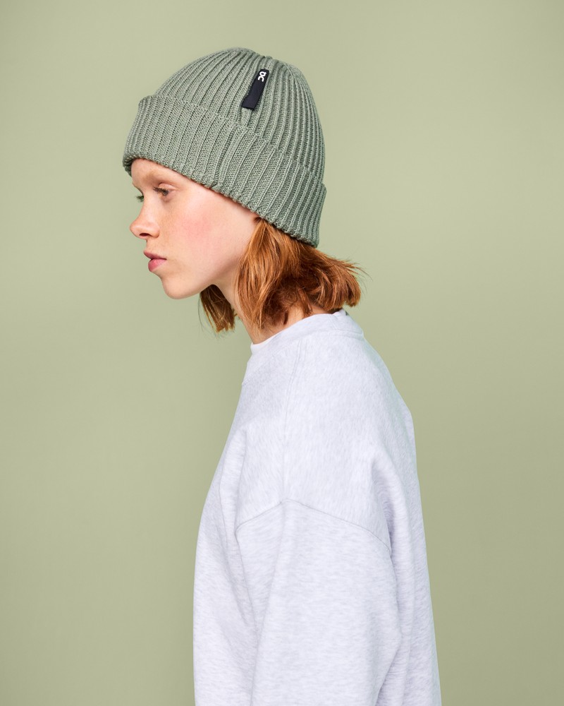 On |Women QC Studio Beanie Headwear Taiga | RH51-B6QV