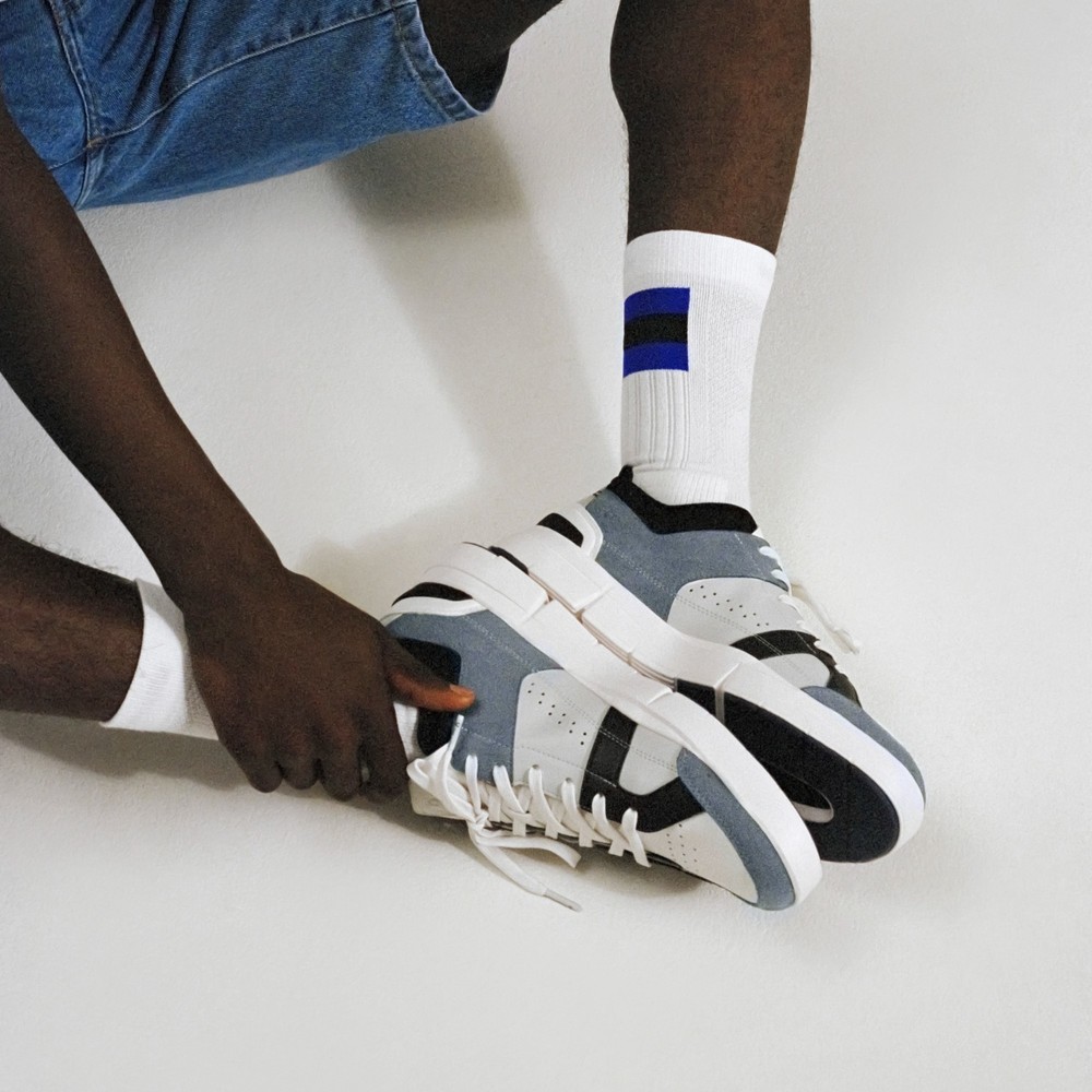 On |Women QC Tennis Sock Socks White | Indigo | GB56-J4UN