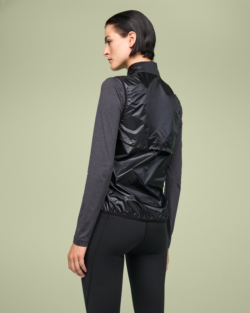 On |Women QC Weather Vest Jackets Black | BQ63-Z7HO